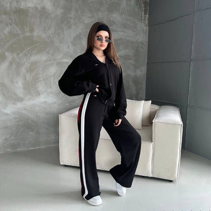 Découvrez l'ensemble tommy hilfiger alliant confort, élégance et style chic.